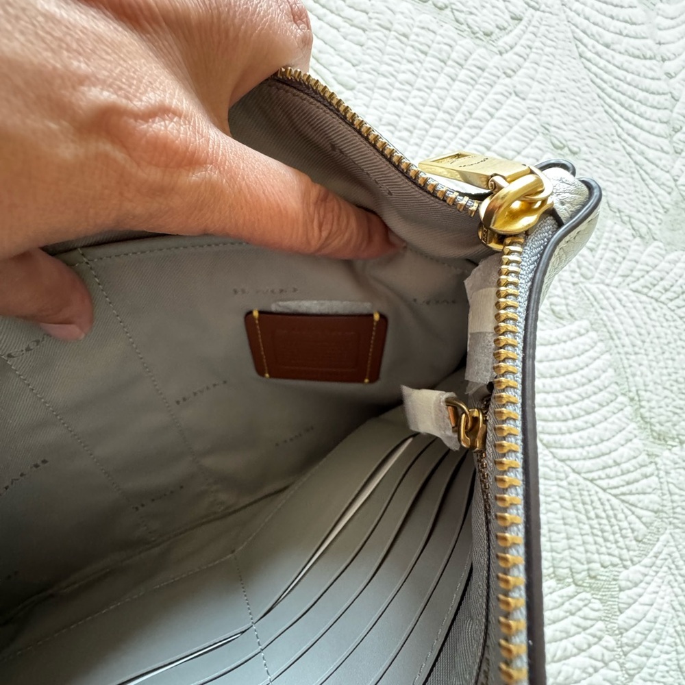 Coach Silver Tech Pouch Brand New - Picture 10 of 13